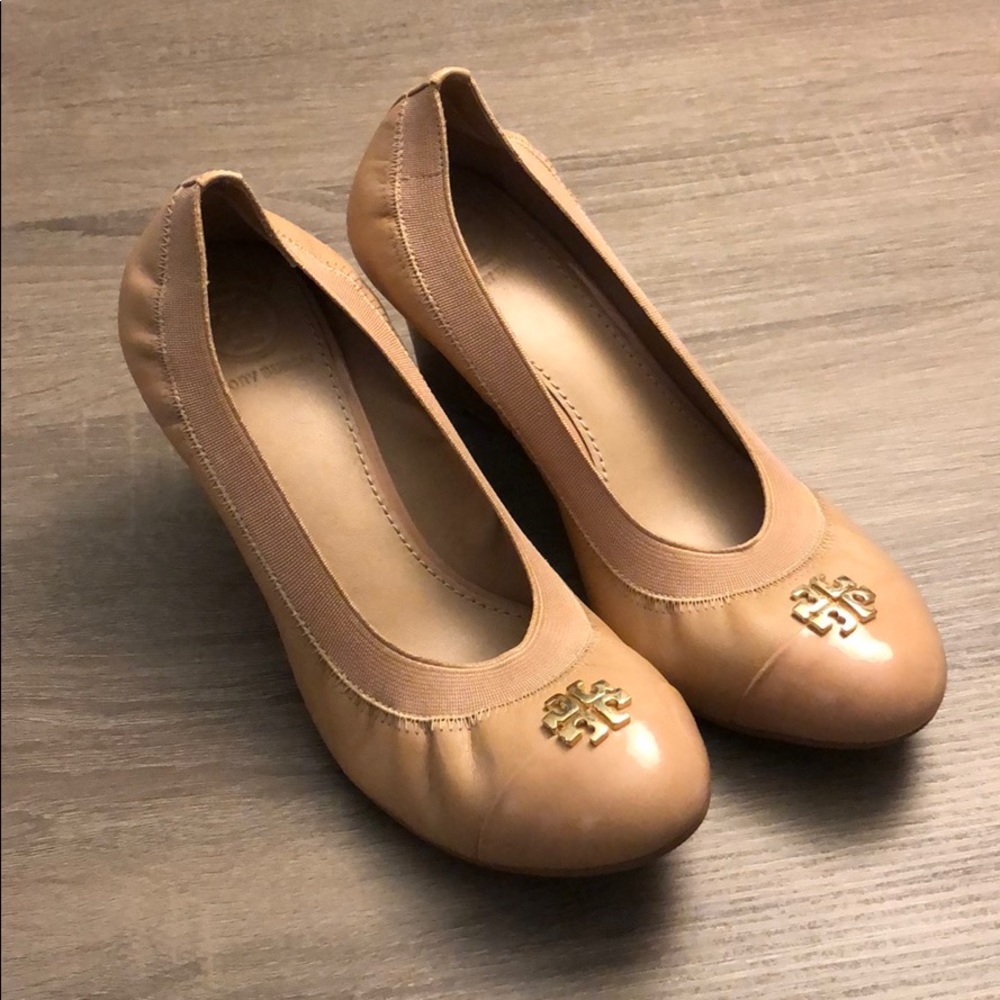 Tory Burch Nude Ballet Wedges